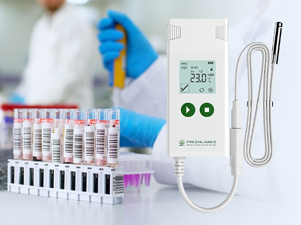 Atlas Log-TH Temperature and humidity data logger with probe